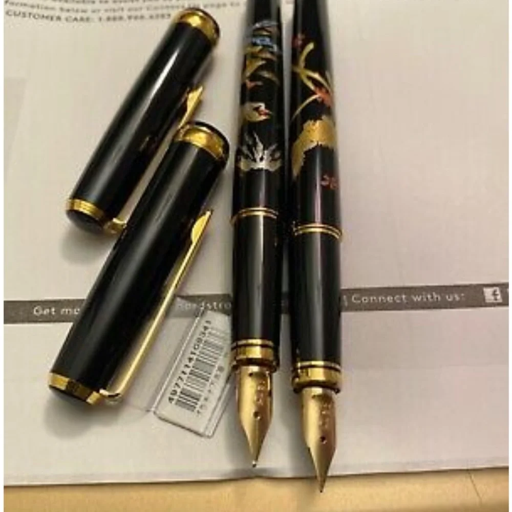 Platinum Classic Maki-e Crane Medium Point Fountain Pen - NEW . ONLY ONE PEN